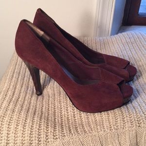 Size 7 Nine West open toe heels
